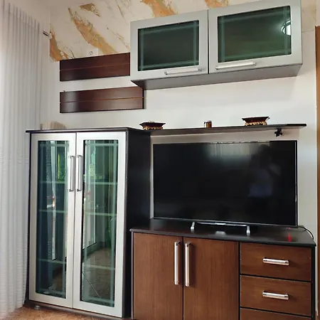 Mali I Robit 2 * Golem (Tirana)