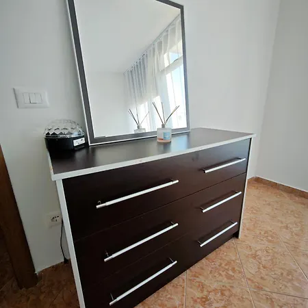 Mali I Robit 2 Golem (Tirana)