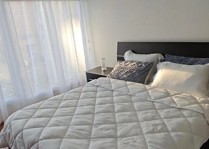 Mali I Robit 2 * Golem (Tirana)