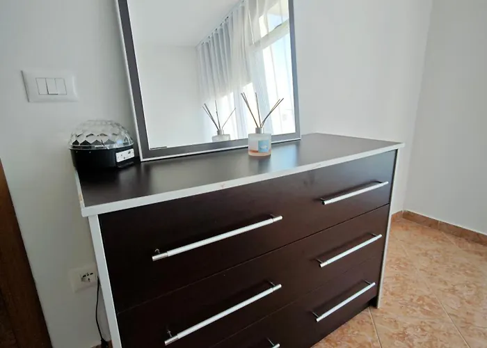 Mali I Robit 2 Golem (Tirana)